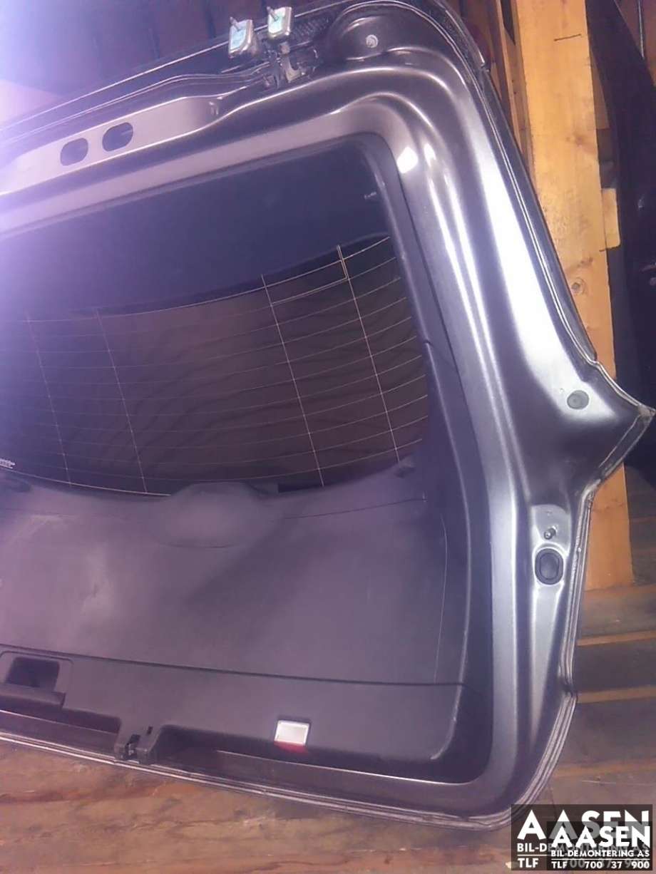 Bakluke combi til Mercedes GLA 2014-2020 (X156) (X156) (|A 156 740 13 00)