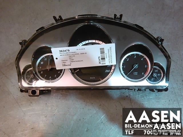 Instrumentpanel til Mercedes E-Klasse, 2009-2013 (Fase 1) (W212) (W212) (A 212 900 33 09)