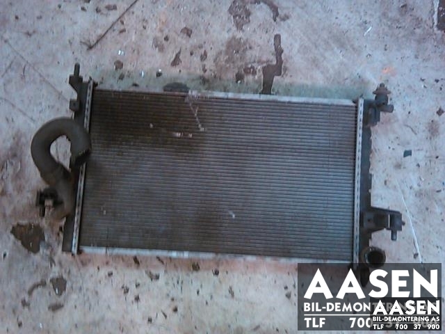 Radiator (manuell gir) til Opel Combo C 2002-2011 (93177593|93177424|)