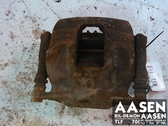 Bremsecaliper venstre foran til Mercedes B-Klasse, 2011-2018 (W246) (W246) (TRW|A 000 421 67 81)