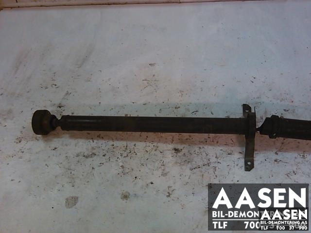 Mellomaksel til Audi A4 2001-2004 (Type II) (B6) (B6) (8E0 521 101 C|)