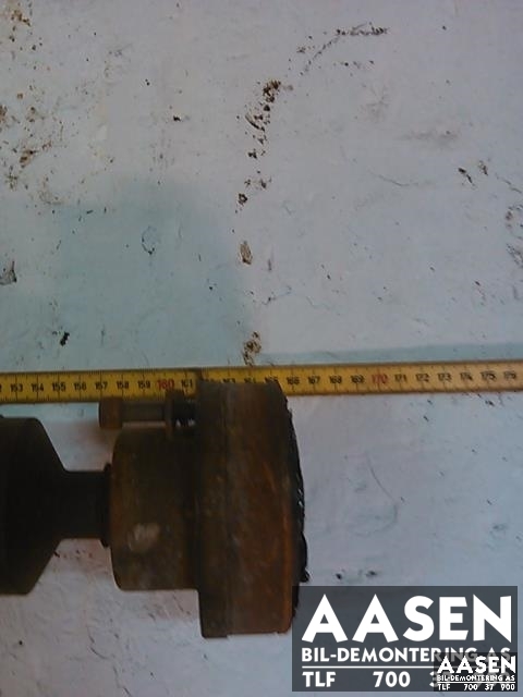 Mellomaksel til Audi A4 2001-2004 (Type II) (B6) (B6) (8E0 521 101 C|)