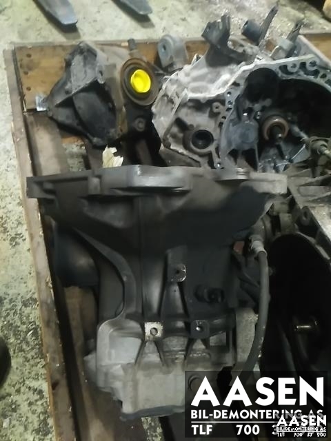 Girkasse manuell til Opel Corsa D 2006-2014  (55566124|93191894|57 00 225)