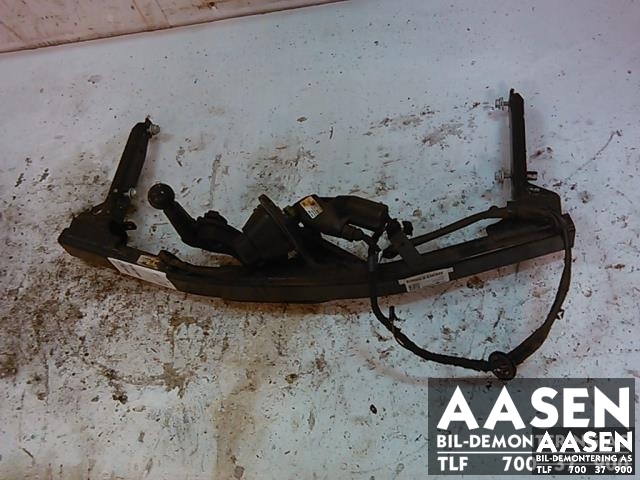 Hengerfeste til Audi A4 2015-2019 (Type V, Fase 1) (B9) (B9) (8W0 800 491 M|)