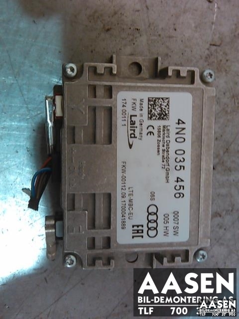 Antenne forsterker til Audi A4 2015-2019 (Type V, Fase 1) (B9) (B9) (4N0035456|)