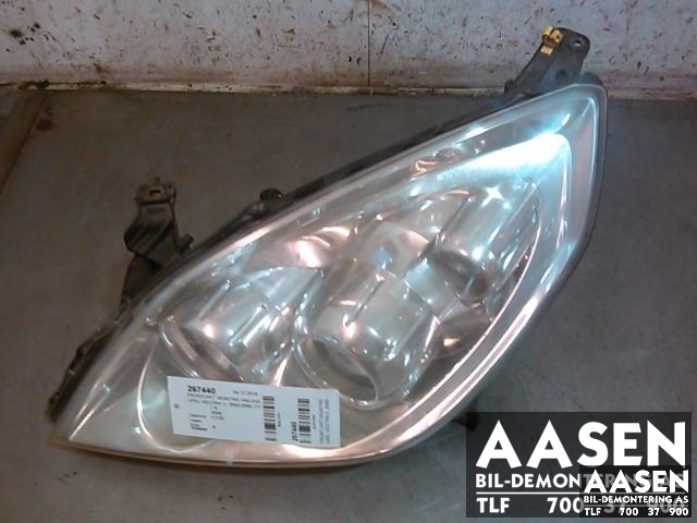 Frontlykt venstre halogen til Opel Vectra C, 2005-2008 (Type II) (VALEO|13170915)