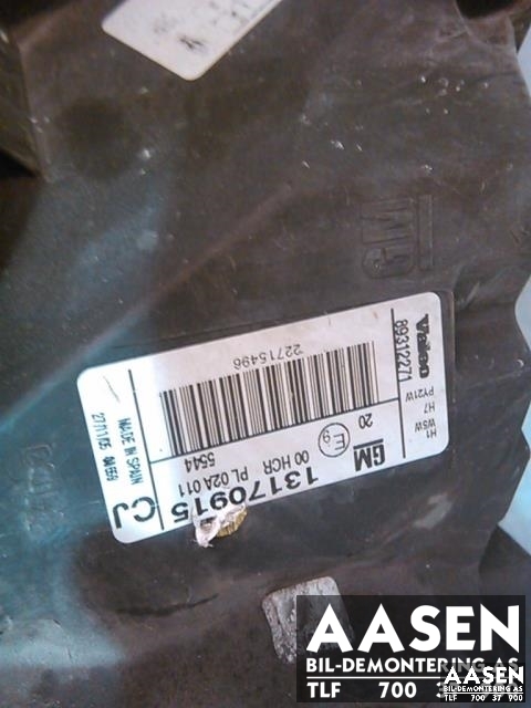 Frontlykt venstre halogen til Opel Vectra C 2005-2008 (Type II)  (VALEO|13170915|93179914|)