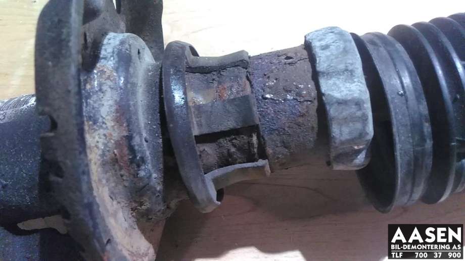 Fjærbein høyre foran til VW Caddy 2010-2015 (Type III, Fase 2)  (1T0 413 031 HQ|1T0 413 031 KL|)