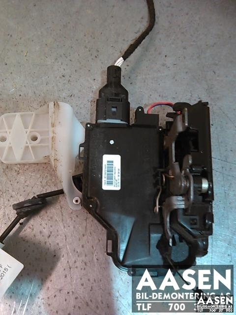 Låsekasse høyre foran til VW Caddy 2010-2015 (Type III, Fase 2) (3D1 837 016 AE|)