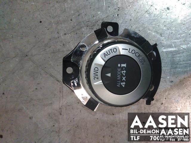 Bryter diverse til Nissan X-Trail, 2014-2022 (T32) (T32) (969U7 4CE2A)