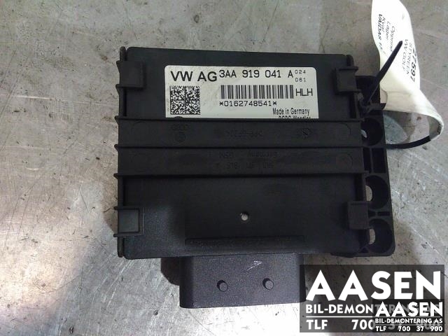 Spenningsregulator til VW Golf VI 2008-2012 (HELLA|3AA919041A|)