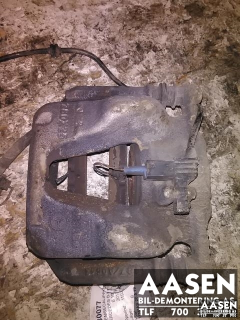 Bremsecaliper høyre foran til Mercedes B-Klasse 2011-2018 (W246) (W246) (TRW|A 000 421 64 81|)
