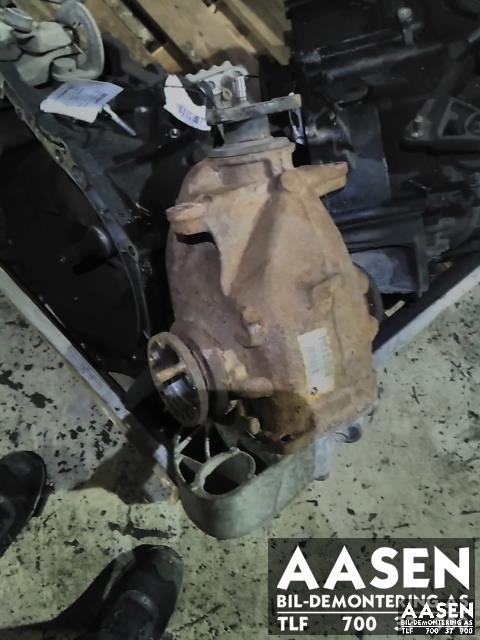 Kardang klokke bak til BMW 3-Serie 2005-2011 (E90/E91/E92/E93) (E90/E91/E92/E93) (33 10 7 591 022|)