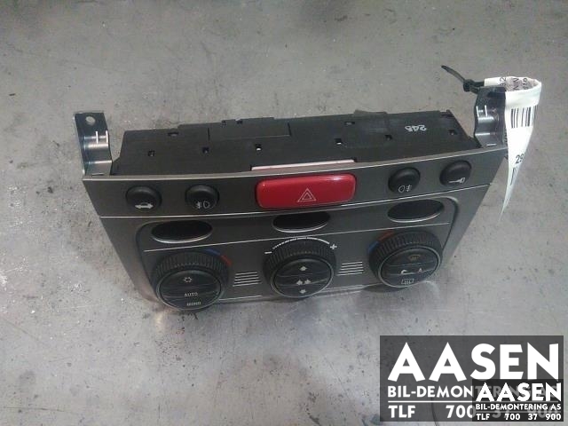 Varmeapparat betjening til Alfa Romeo GT, 2004-2010 (01560513690)