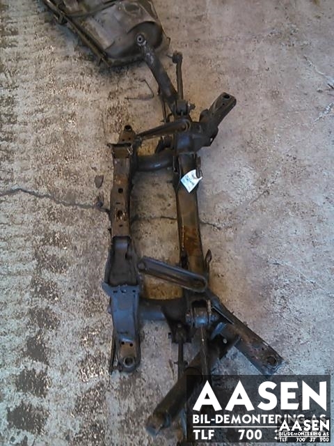 Travers bak til Toyota RAV4 2013-2015 (Type IV, Fase 1) (51206-42063|)