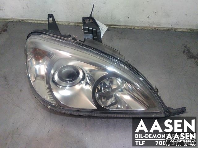 Frontlykt høyre xenon til Mercedes ML 1997-2005 (W163) (W163) (A 163 820 52 61|)