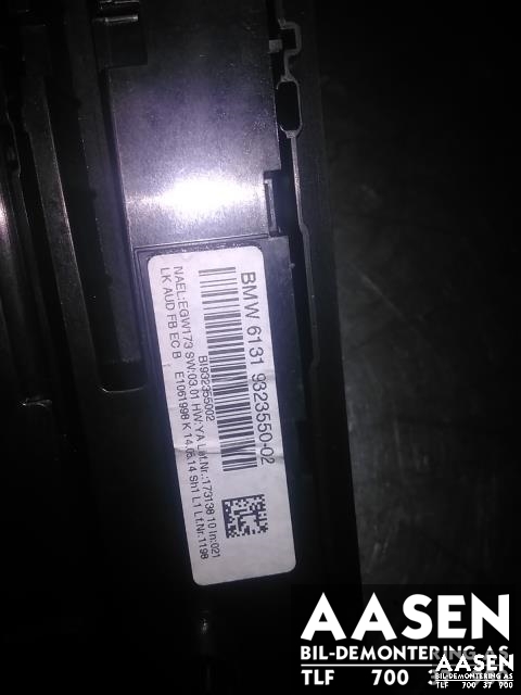 Bilstereo betjeningspanel til BMW 1-Serie 2011-2015 (Fase 1) (F20/F21) (F20/F21) (61 31 9 323 550|)
