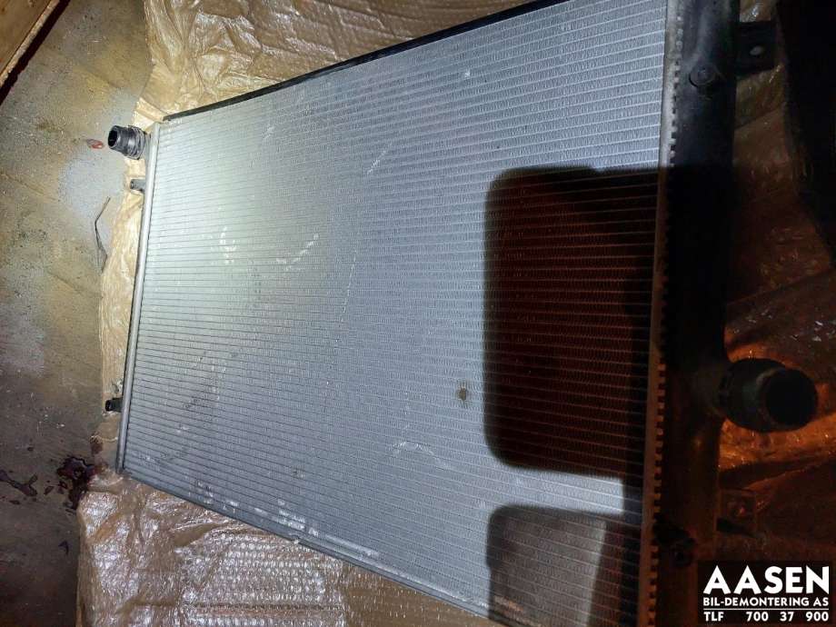 Radiator (manuell gir) til VW Golf VI 2008-2012  (VALEO|1K0 121 251 AB|)