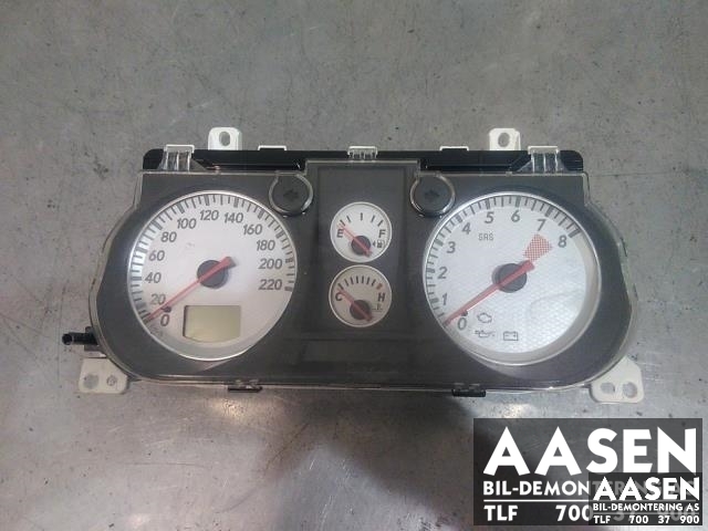 Instrumentpanel til Mitsubishi Outlander, 2003-2006 (Type I)  (8100A091)