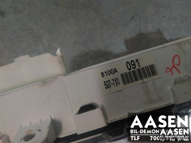 Instrumentpanel til Mitsubishi Outlander 2003-2006 (Type I)  (8100A091|)