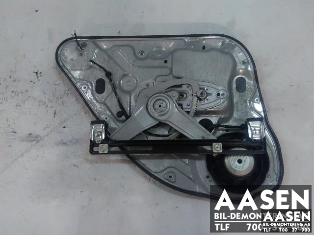 Ruteheis høyre bak til Ford Kuga 2008-2012 (Type I) (1738648|1767048|)