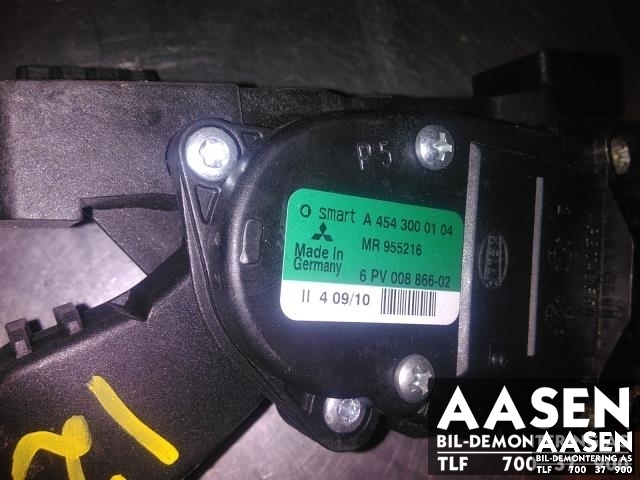 Pedal gass til Mitsubishi Colt 2009-2013 (Type VII, Fase 2) (HELLA|MR955216|)