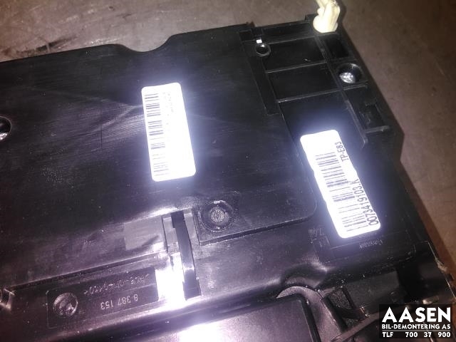 Sikringsboks kupe til BMW X3 2007-2010 (Fase 2) (E83) (E83) (61 13 8 364 530|)