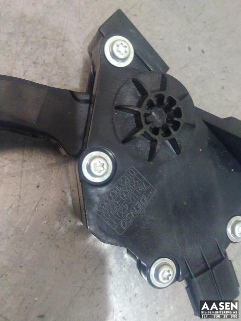 Pedal gass til Toyota RAV4 2009-2013 (Type III, Fase 2) (DENSO|78110-42011|)