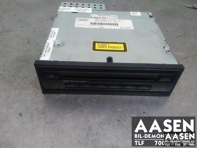 Bilstereo CD-veksler til Audi A8 2003-2010 (Type II) (PANASONIC|4E0 057 111 FX|4E0035111A|)