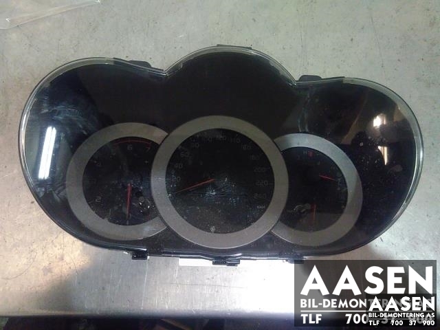 Instrumentpanel til Toyota RAV4, 2006-2009 (Type III, Fase 1)  (83800-42D30)
