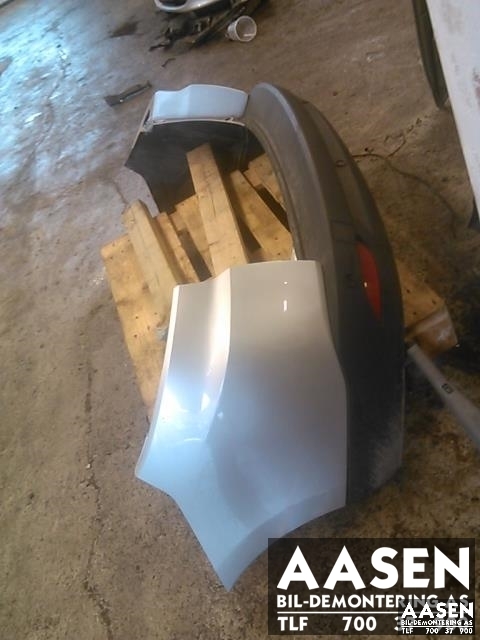 Støtfanger bak til Renault Megane 2009-2016 Type III  