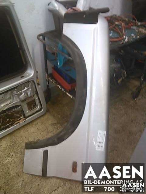 Skjerm venstre foran til Land Rover Discovery 1999-2004 (Type II)