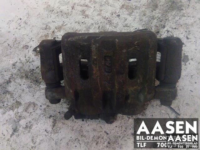 Bremsecaliper venstre foran til Mitsubishi Outlander, 2015-->> (Type III, Fase 2)  (MR370775)