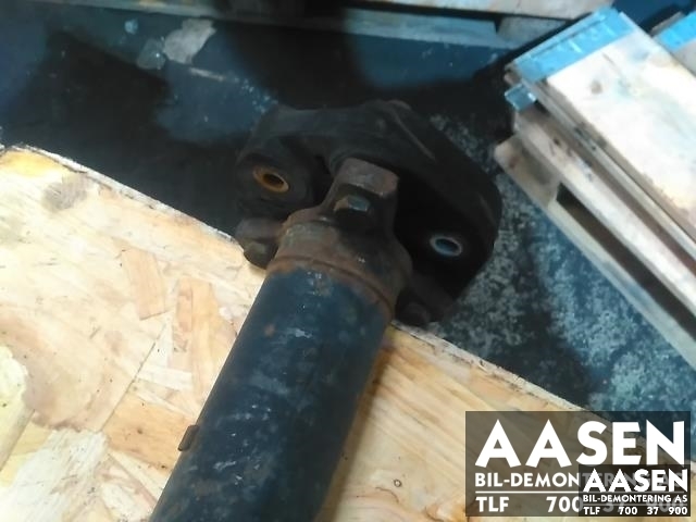 Mellomaksel til BMW 3-Serie 2005-2011 (E90/E91/E92/E93) (E90/E91/E92/E93) (26 10 7 527 339|)