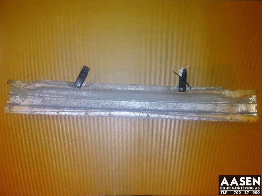 Støtfangerforsterkning bak til Audi A4 2004-2008 (Type III) (B7) (B7) (8E0 807 313 L|)
