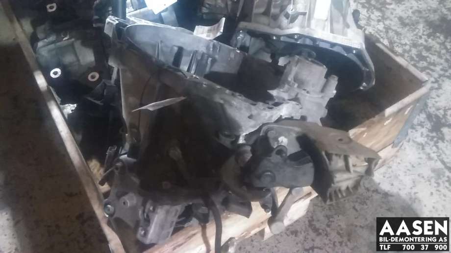 Girkasse manuell til Citroën C4, Cactus 2014-2017 (Fase 1)  (16 119 203 80|16 119 206 80|)
