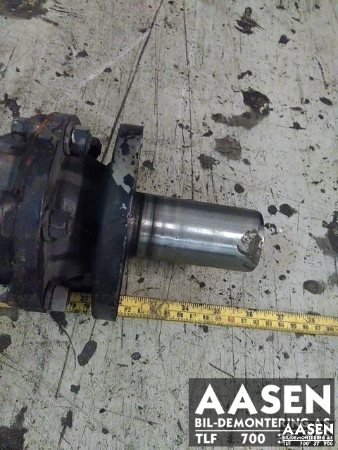 Mellomaksel bakre til Mitsubishi Pajero 2000-2006 (Type III)  (MR581616|)