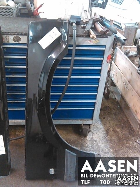 Skjerm høyre foran til Land Rover Range Rover 1996-2001 (Type II)
