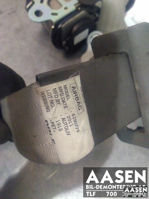 Sikkerhetsbelte foran venstre til Nissan Leaf 2011-2017 (Type I)  (AUTOLIV|6190776|868853ND1A|)