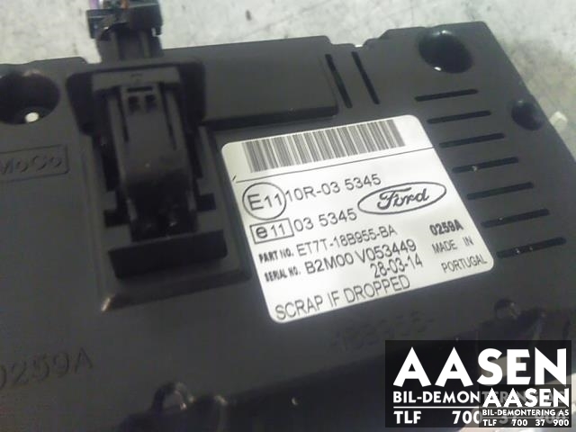 Bilstereo navigasjon skjerm til Ford Fiesta 2013-2017 (Type VI, Fase 2)  (ET7T-18B955-BA|2017880|)