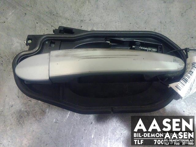 Dørhåndtak utv høyre foran til BMW X3 2003-2006 (Fase 1) (E83) (E83) (51 20 3 449 078|)