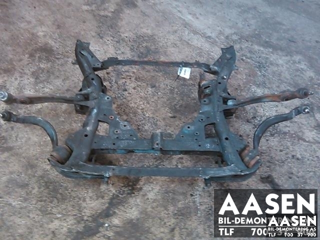 Travers foran hoved til BMW X6 2008-2014 (E71/E72) (E71/E72) (31 11 6 779 357|)