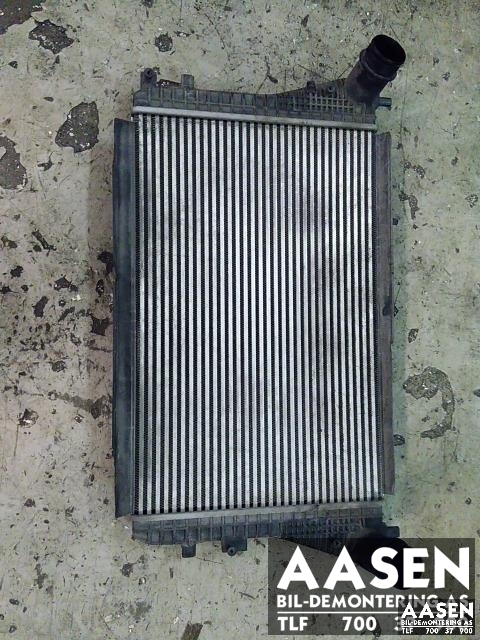 Intercooler til VW Passat, 2005-2010 (B6) (B6) (3C0 145 805 AM)