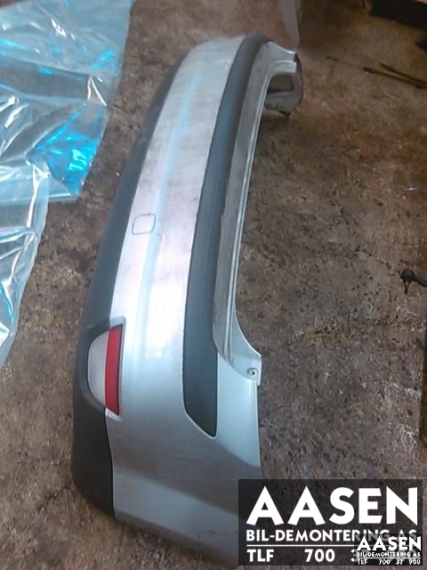 Støtfanger bak til Ford Focus 2004-2007 (Type II, Fase 1) (1336747|)