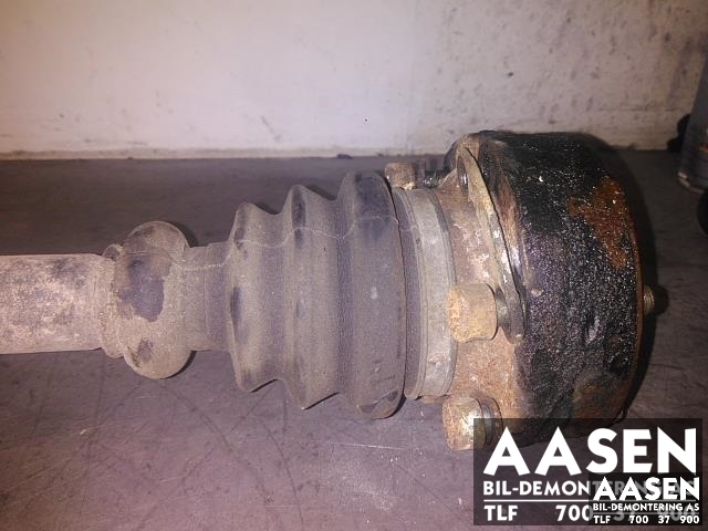 Drivaksel venstre bak til Audi A6, Allroad 2000-2005 (Type I) (C5) (C5) (4Z7 501 203 AX|)