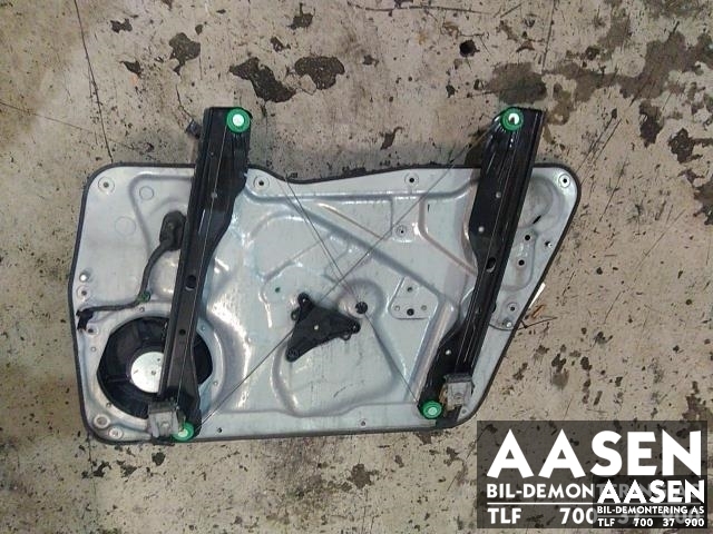 Ruteheis venstre foran til VW Tiguan 2007-2011 (Type I, Fase 1)  (5N0 837 461|5N0 959 701 E|)