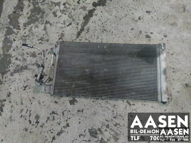 Aircondition radiator til VW Transporter / Caravelle, 2003-2009 (Fase 1) (T5) (T5) (7H0 820 411 E)