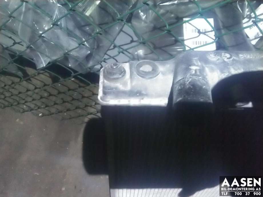 Radiator (manuell gir) til Nissan Navara 2005-2010 (Fase 1) (D40) (D40) (21410EB30A|)