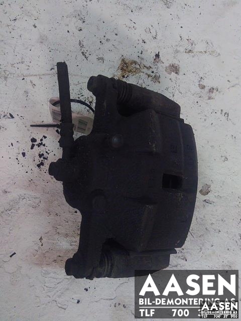 Bremsecaliper venstre foran til Nissan X-Trail, 2007-2014 (T31) (T31) (41001JD00A)