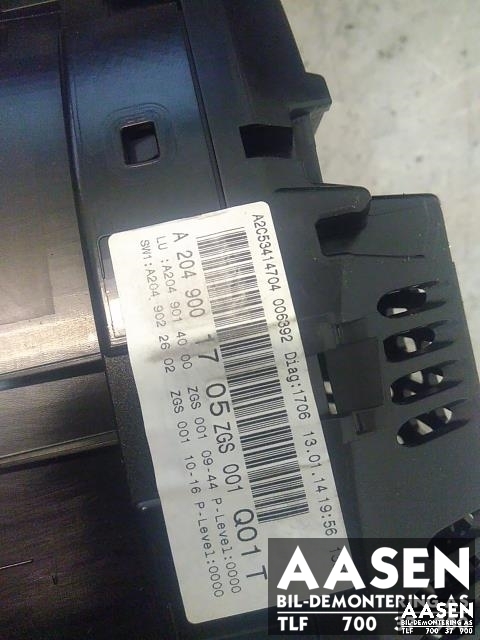 Instrumentpanel til Mercedes C-Klasse 2007-2011 (Fase 1) (W204) (W204) (A 204 540 98 48|A 204 900 40 00|A2049001705)